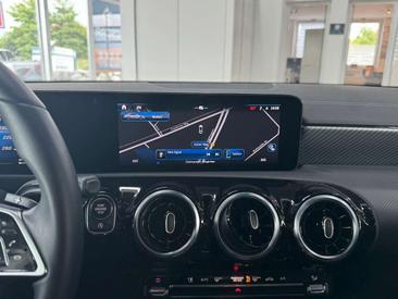 Mercedes CLA Berline 200 D — photo 11