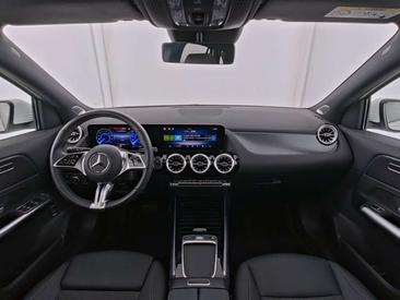 Mercedes EQA 250 — photo 6