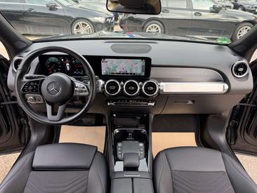Mercedes GLB 200d — photo 10