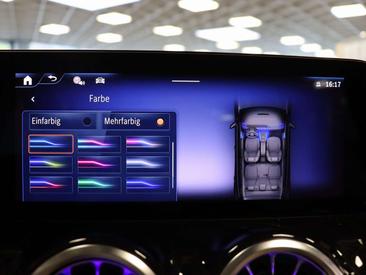 Mercedes EQA 250 — photo 17