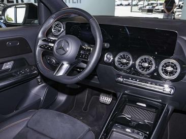 Mercedes GLA 200 — photo 6