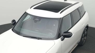 Mini Countryman Cooper SE ALL4 — photo 23