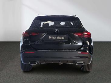 Mercedes GLA 200 — photo 4