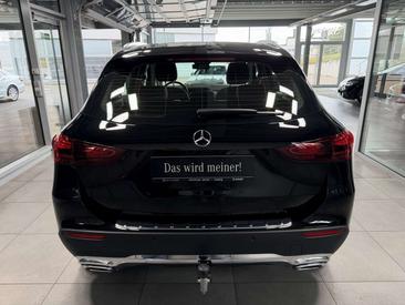 Mercedes GLA 200 — photo 6