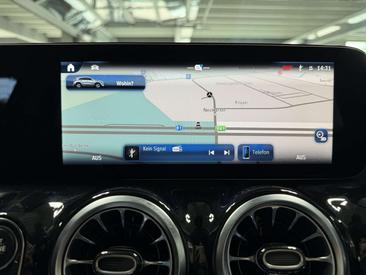 Mercedes GLA 200 — photo 13