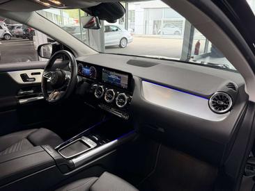 Mercedes GLA 200 — photo 19