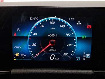 Mercedes GLA 200d — photo 7