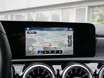 Mercedes CLA Berline 250 E — photo 12