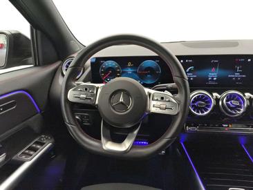 Mercedes EQA 300 4MATIC — photo 12