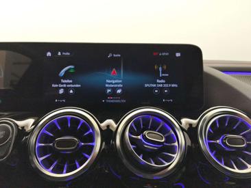 Mercedes EQA 300 4MATIC — photo 13