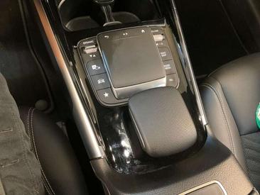 Mercedes GLB 200d — photo 5