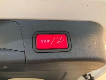 Mercedes GLB 200d — photo 12