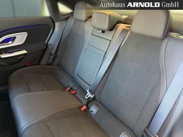 Mercedes CLA Berline 200 — photo 14