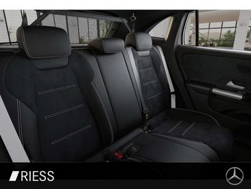 Mercedes GLA 220 D — photo 12