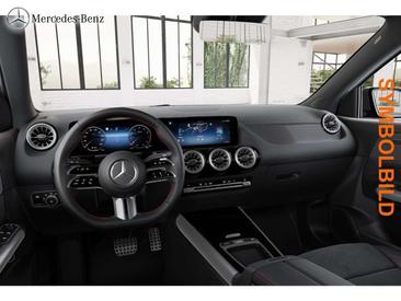 Mercedes GLA 200 — photo 8