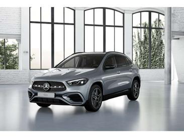 Mercedes GLA 200 — photo 12
