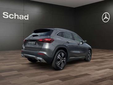 Mercedes GLA 180 — photo 4
