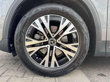 Mercedes GLA 180 — photo 22