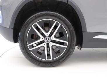Mercedes GLA 250e — photo 24