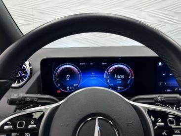 Mercedes GLA 250 — photo 24