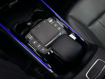 Mercedes GLA 250 — photo 26