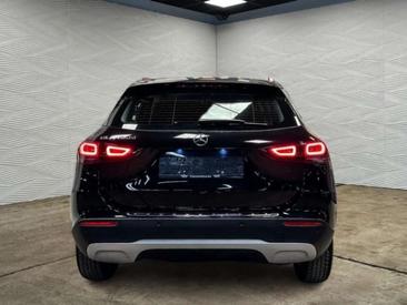 Mercedes GLA 180 D — photo 2