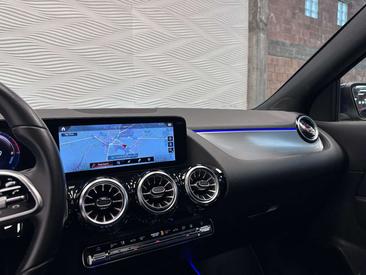 Mercedes GLA 250 — photo 30