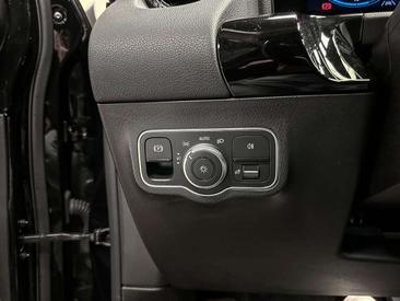 Mercedes GLA 180 D — photo 4