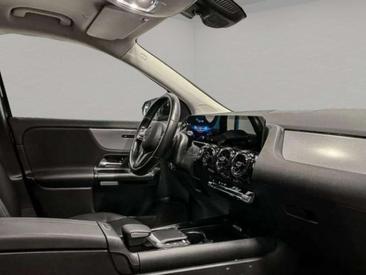 Mercedes GLA 180 D — photo 7