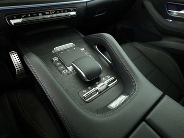 Mercedes GLE 450 D — photo 15