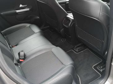 Mercedes EQA 250 — photo 16