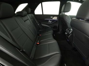 Mercedes GLE 450 D — photo 27