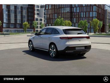 Mercedes EQC 400 — photo 5
