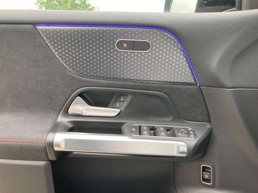 Mercedes EQB 300 4MATIC — photo 13