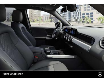 Mercedes EQB 250 — photo 11