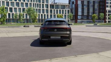 Mercedes EQC 400 — photo 9