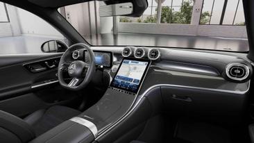 Mercedes GLC 300 E — photo 4