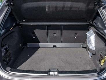 Mercedes GLA 200d — photo 14