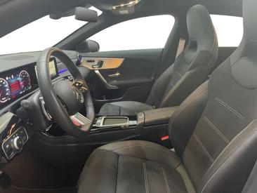 Mercedes CLA Berline 200 — photo 7