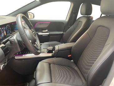 Mercedes EQA 300 4MATIC — photo 7