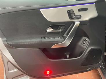 Mercedes CLA Berline 200 — photo 16
