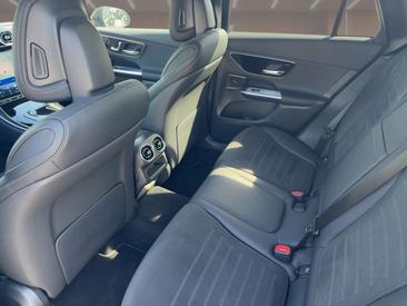 Mercedes GLC 300 D — photo 7
