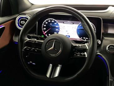 Mercedes GLC 300 De — photo 35