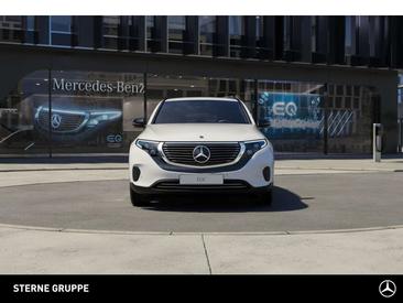 Mercedes EQC 400 — photo 11