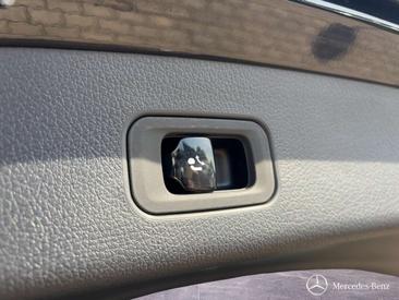 Mercedes GLC 300 D — photo 13