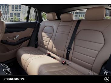 Mercedes EQC 400 — photo 14