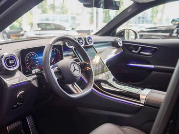 Mercedes GLC 220 D — photo 12