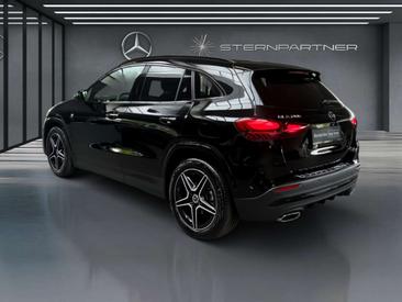 Mercedes GLA 200 — photo 8