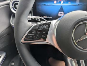 Mercedes GLC 220 D — photo 13