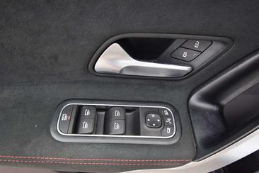 Mercedes CLA Berline 250 E — photo 13
